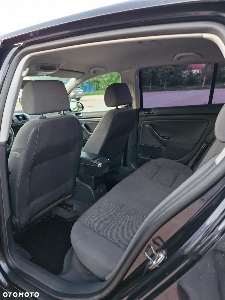 Volkswagen Golf - 12