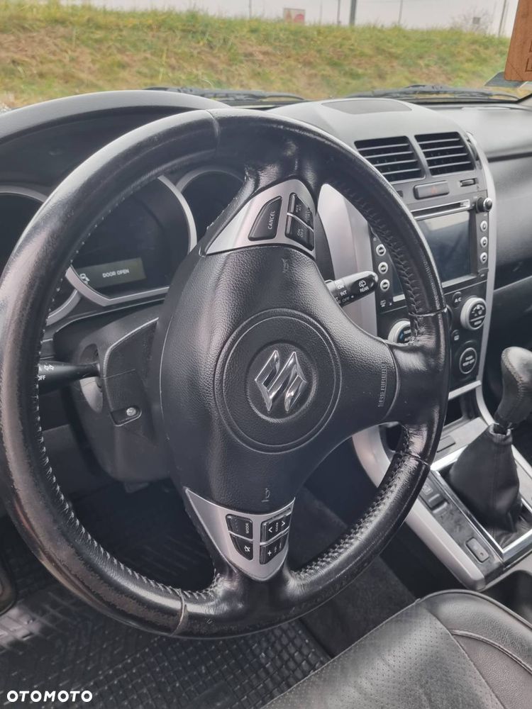 Suzuki Grand Vitara 2.4 De Luxe EU5 - 15