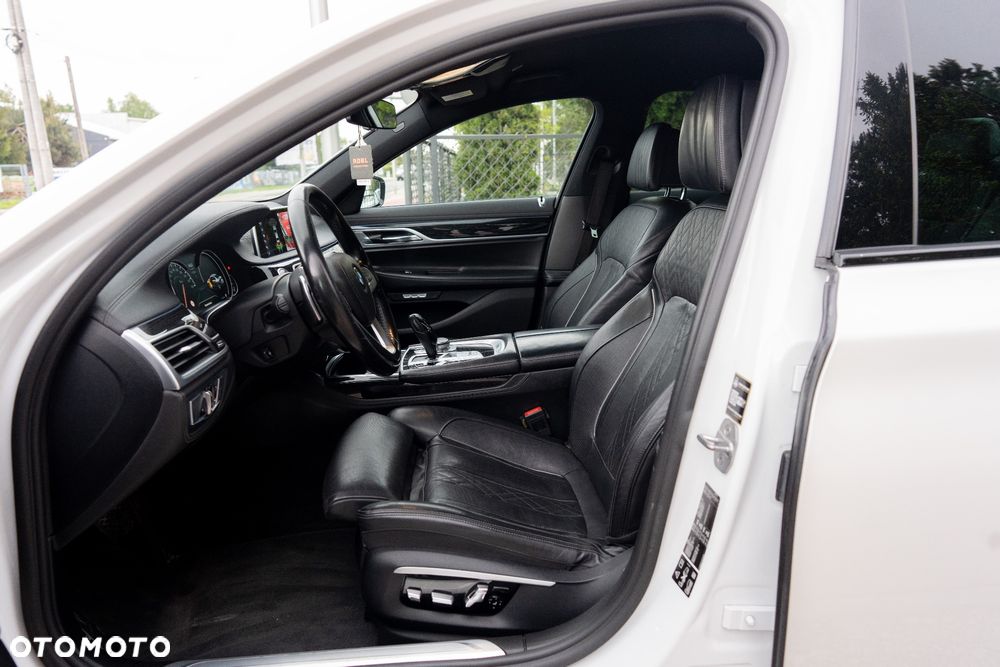 BMW Seria 7 730d xDrive - 9