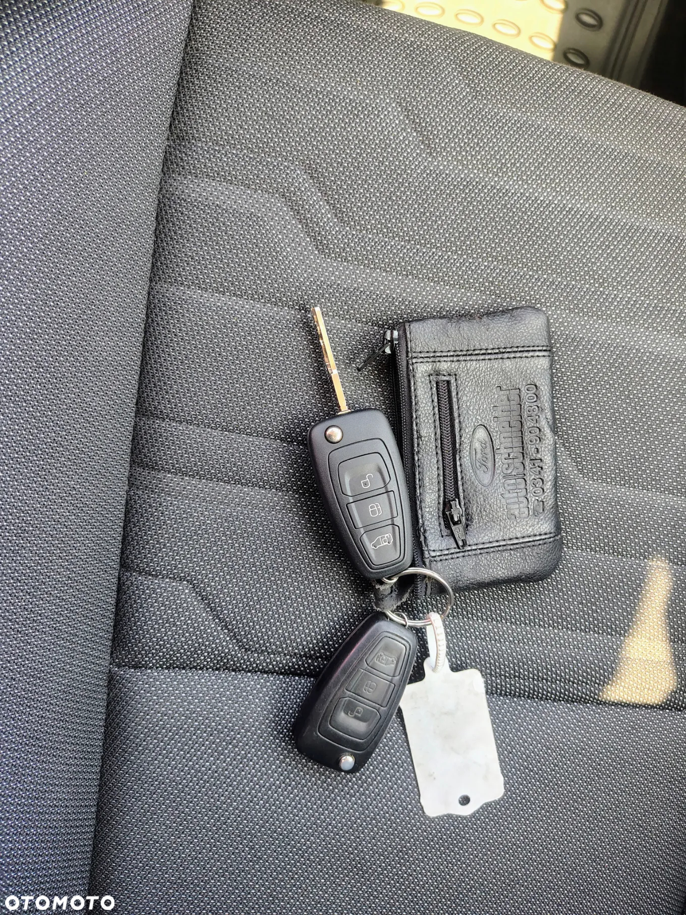 Ford Tourneo Connect Grand - 26