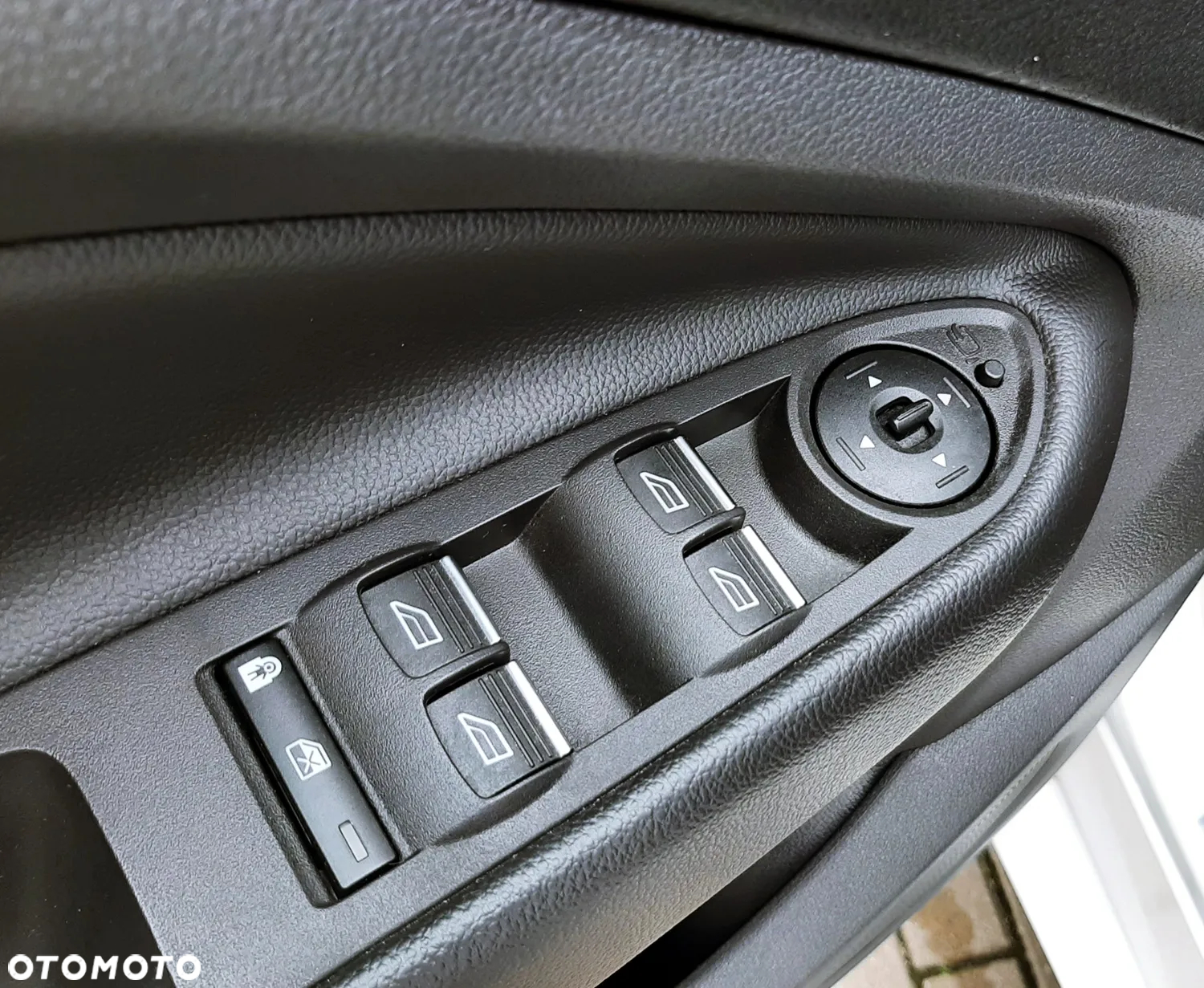 Ford Kuga 2.0 EcoBoost AWD ST Line ASS GPF - 41