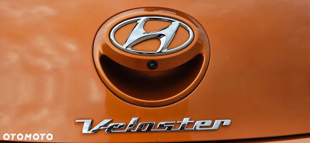 Hyundai Veloster - 19
