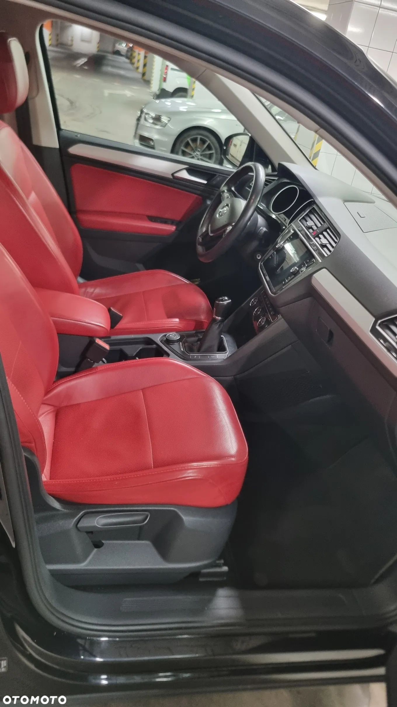 Volkswagen Tiguan - 8