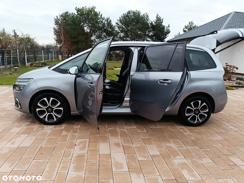 Renault Grand Scenic - 4