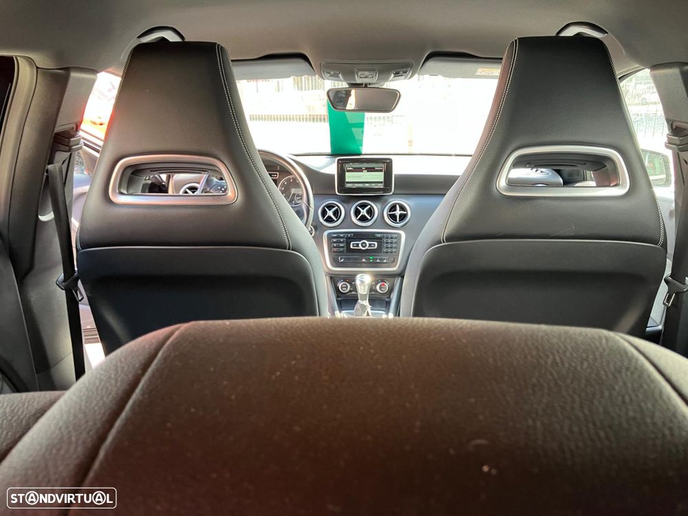 Mercedes-Benz A 180 Dynamic Edition - 11