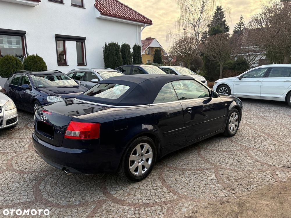 Audi A4 Cabrio 2.4 - 31