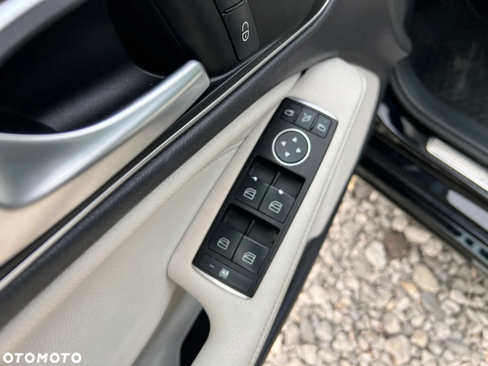 Mercedes-Benz CLA Shooting Brake 180 7G-DCT UrbanStyle Edition - 34