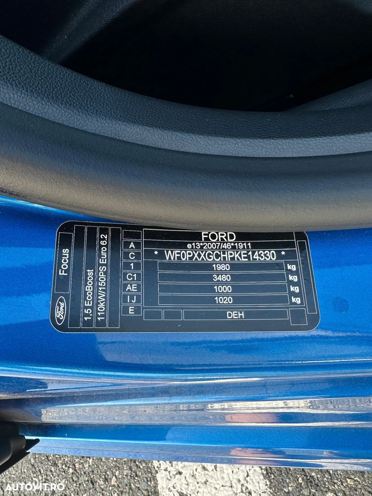 Ford Focus 1.5 EcoBoost ST-Line - 38
