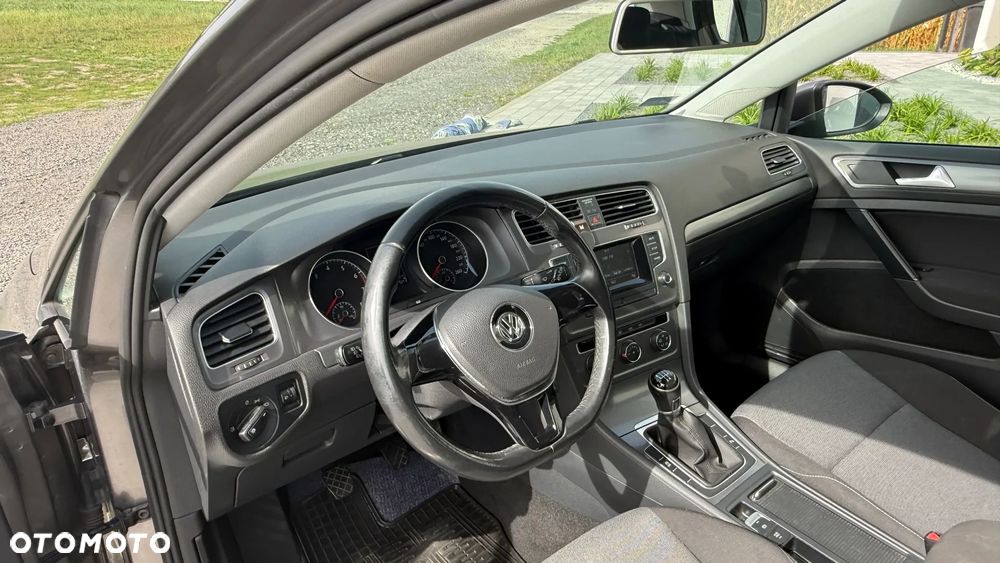 Volkswagen Golf - 7