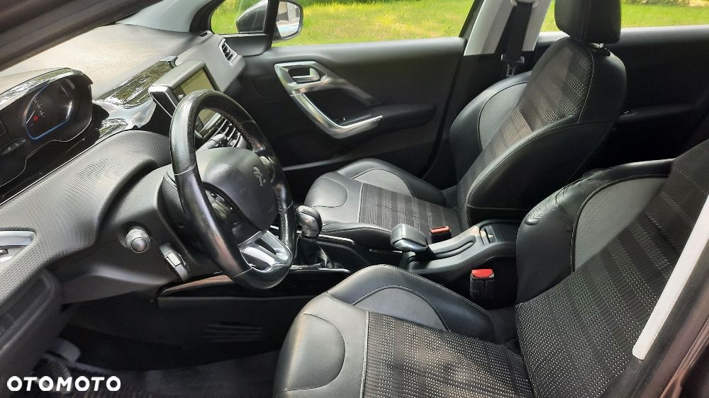Peugeot 2008 1.6 BlueHDi Allure - 10