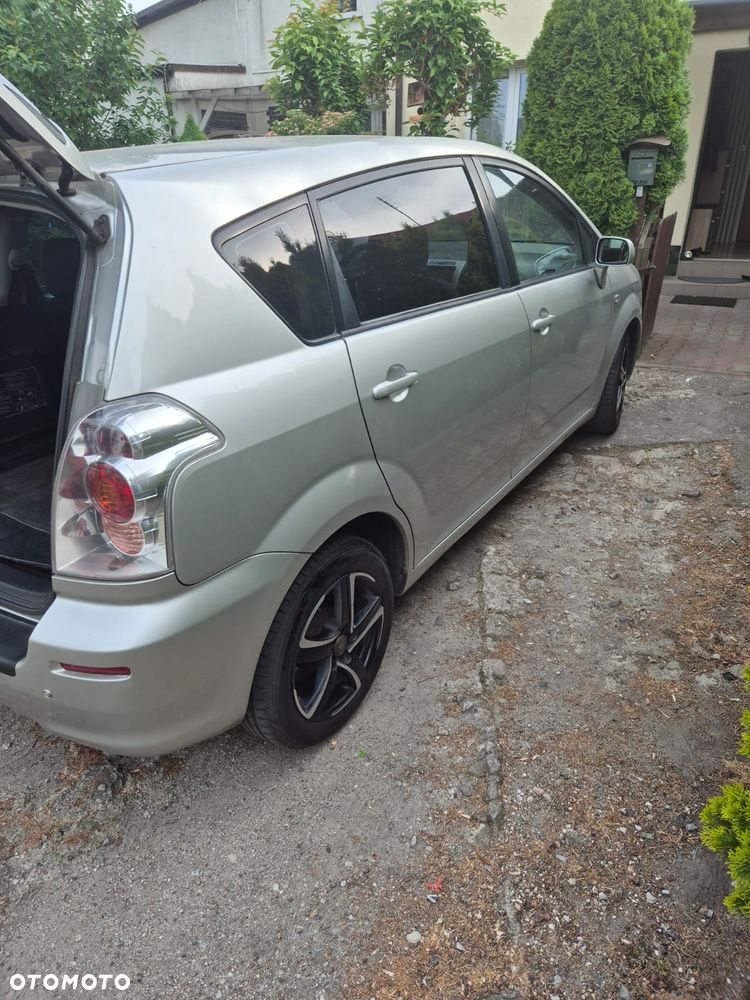 Toyota Corolla Verso 1.8 Gold + 7os - 9