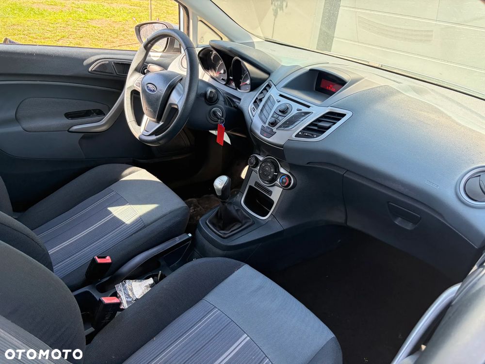 Ford Fiesta 1.25 Trend EU5 - 6