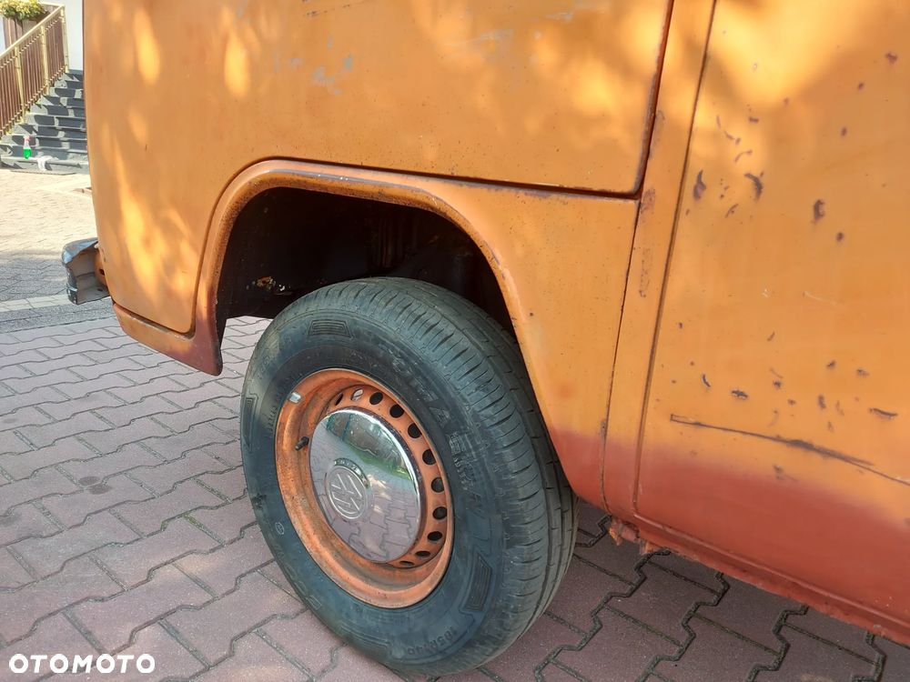 Volkswagen Transporter - 11