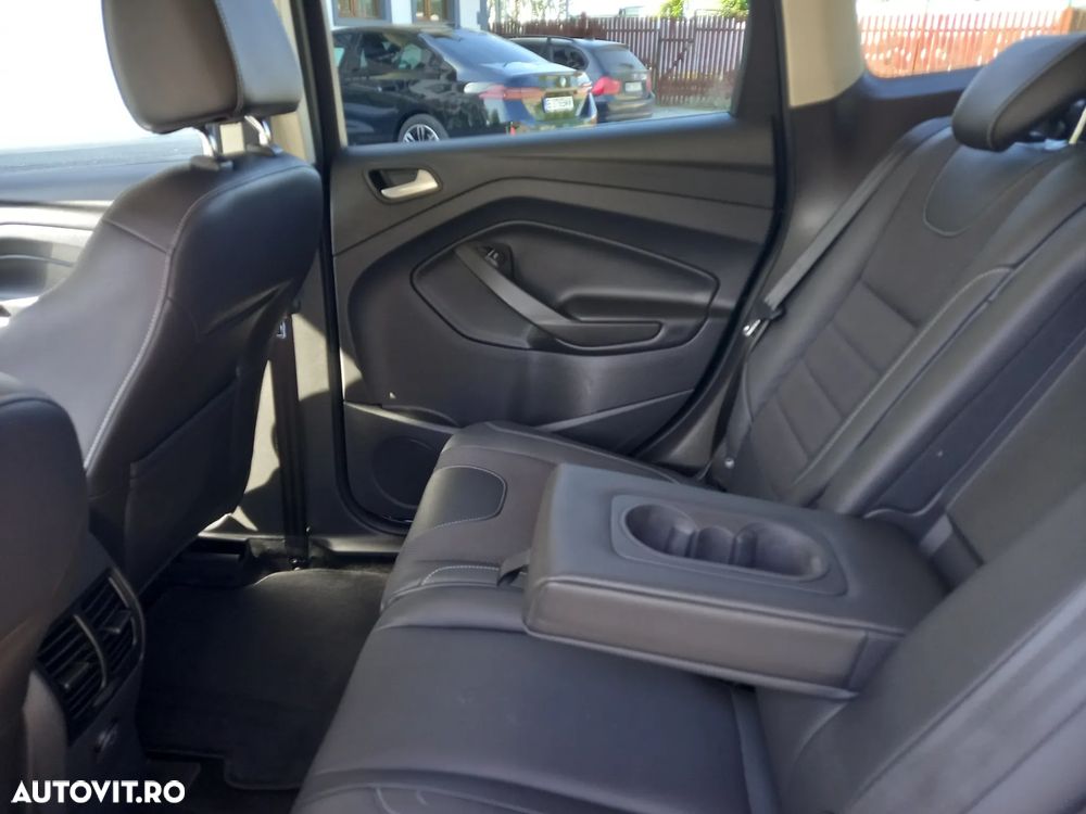 Ford Kuga 2.0 TDCi 4x4 Aut. Titanium - 9