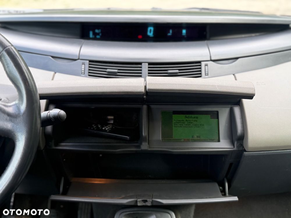 Renault Espace 2.0 Privilege - 11