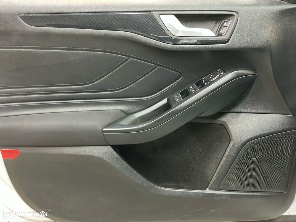 Ford Focus SW 1.0 EcoBoost ST-Line Aut. - 21