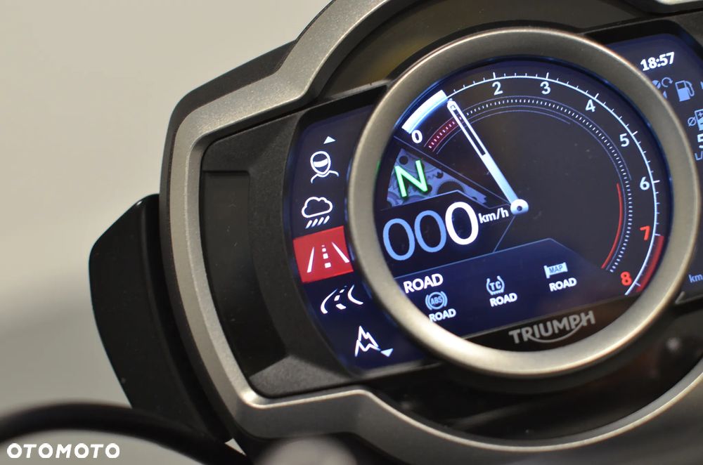 Triumph Scrambler - 24