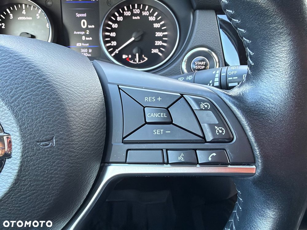 Nissan Qashqai 1.3 DIG-T N-Connecta - 28