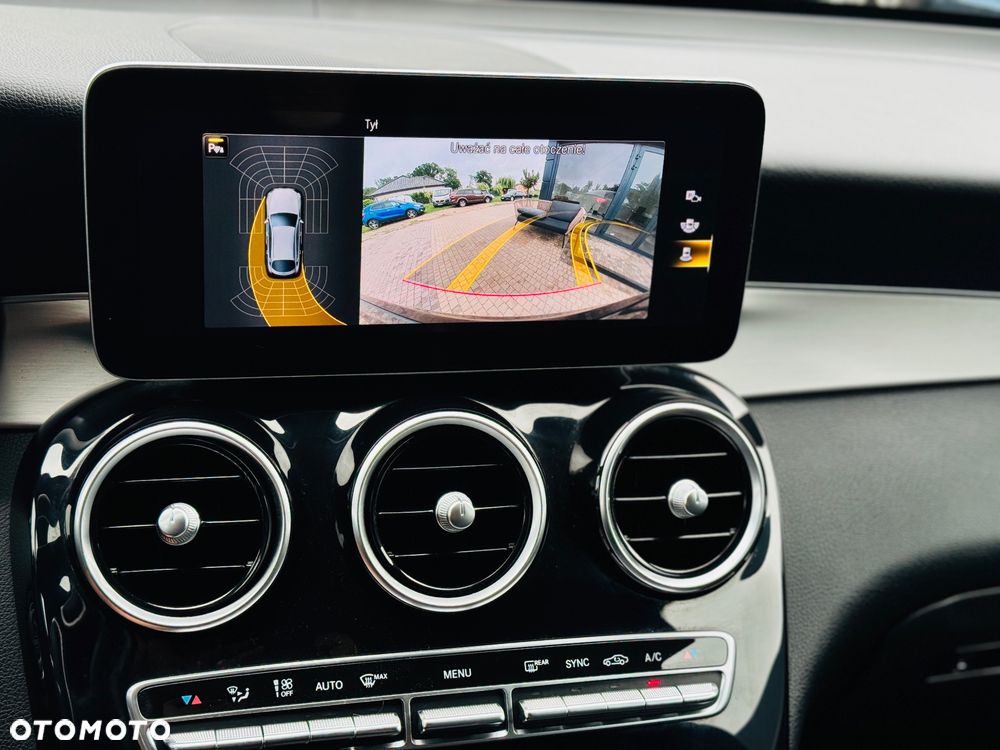 Mercedes-Benz GLC 300 d 4Matic 9G-TRONIC AMG Line Plus - 8