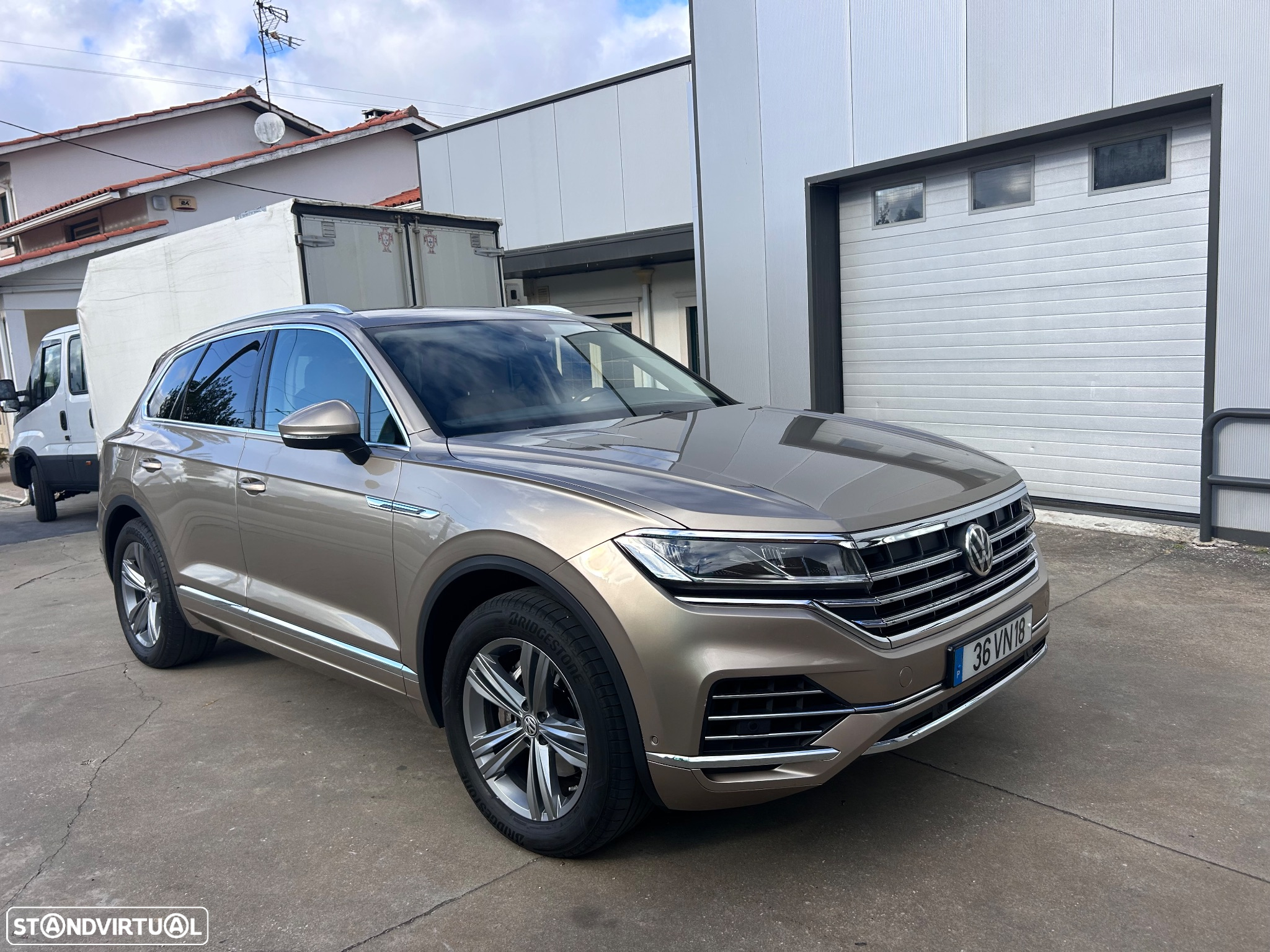 VW Touareg 3.0 TDi V6 R-Line - 7