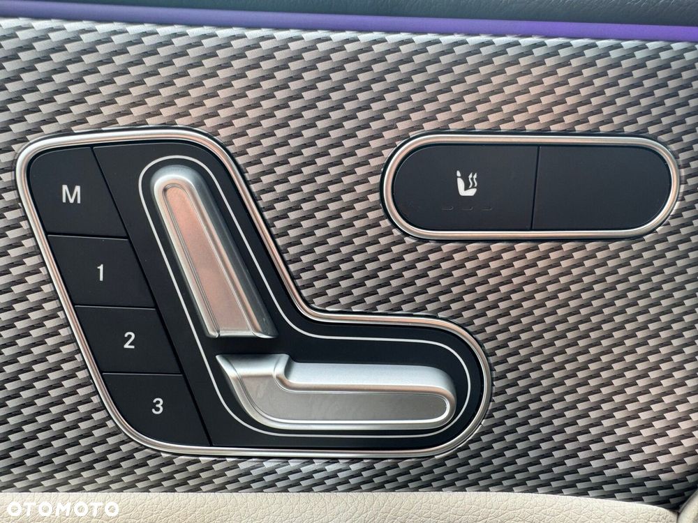 Mercedes-Benz CLA - 17