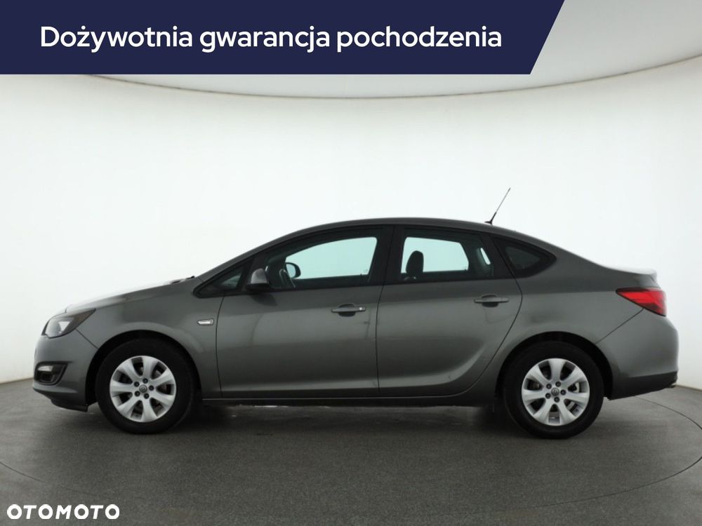 Opel Astra - 4
