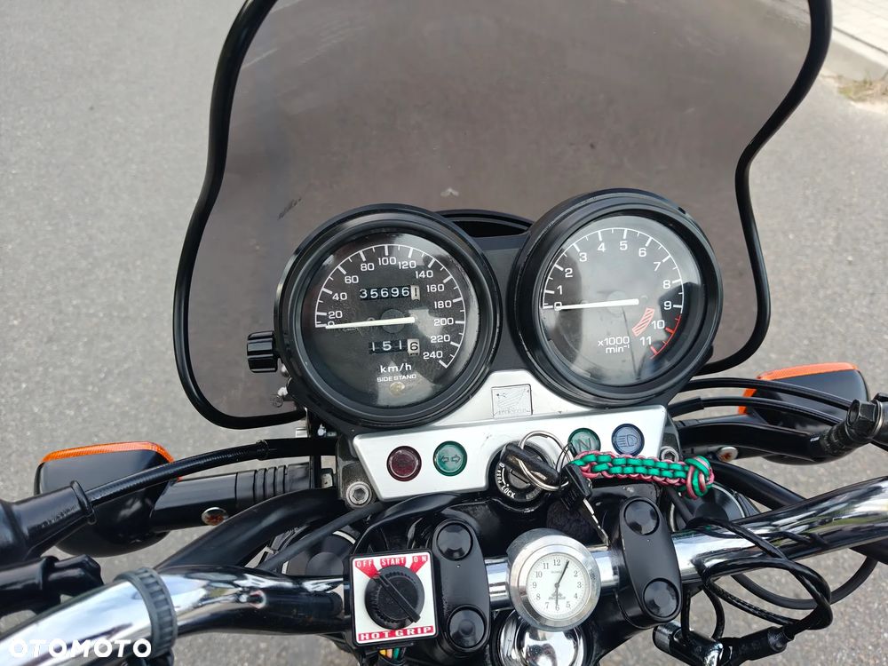 Honda CB - 18