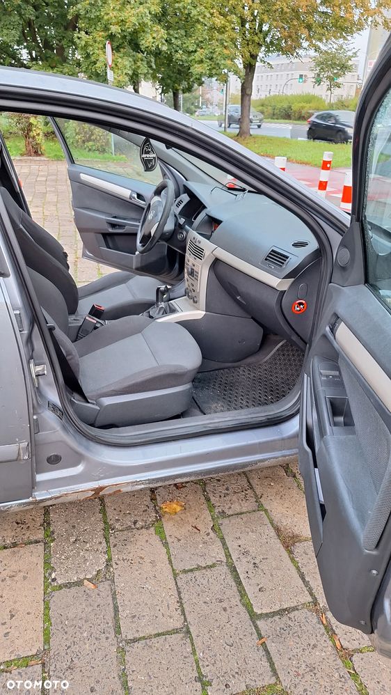 Opel Astra 1.3 CDTI - 9