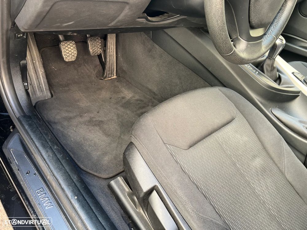 BMW 318 d xDrive Advantage - 15