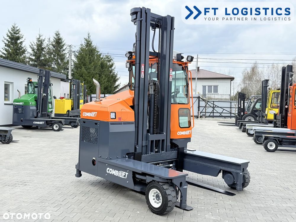 Combilift WÓZEK CZTEROKIERUNKOWY - WIELOKIERUNKOWY | COMBILIFT C4000 | DIESEL | TRIPLEX 6800MM | POZYCJONER WIDEŁ | OGRZEWANIE + KLIMATYZACJA | STAN IDEALNY | Szeroka oferta wózków czterokierunkowych i bocznych, dopasowanych do różnorodnych potrzeb i zastosowań - 5