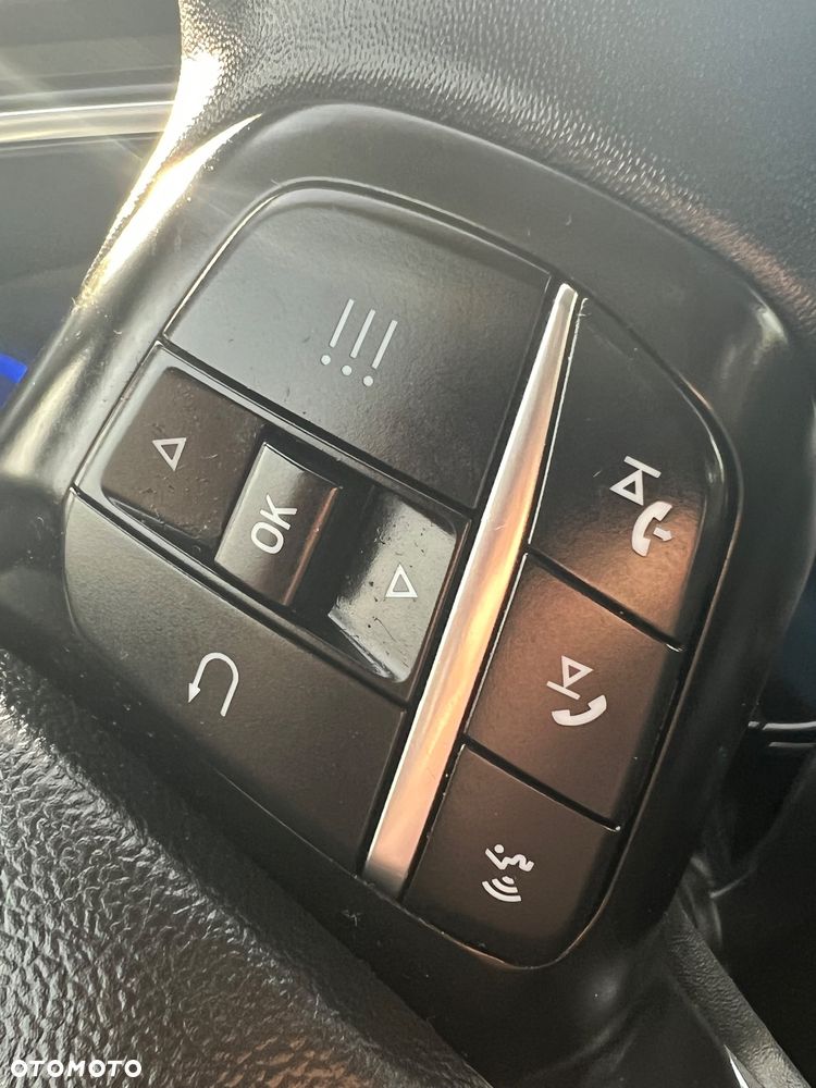 Ford Focus 1.0 EcoBoost Start-Stopp-System TITANIUM X - 17