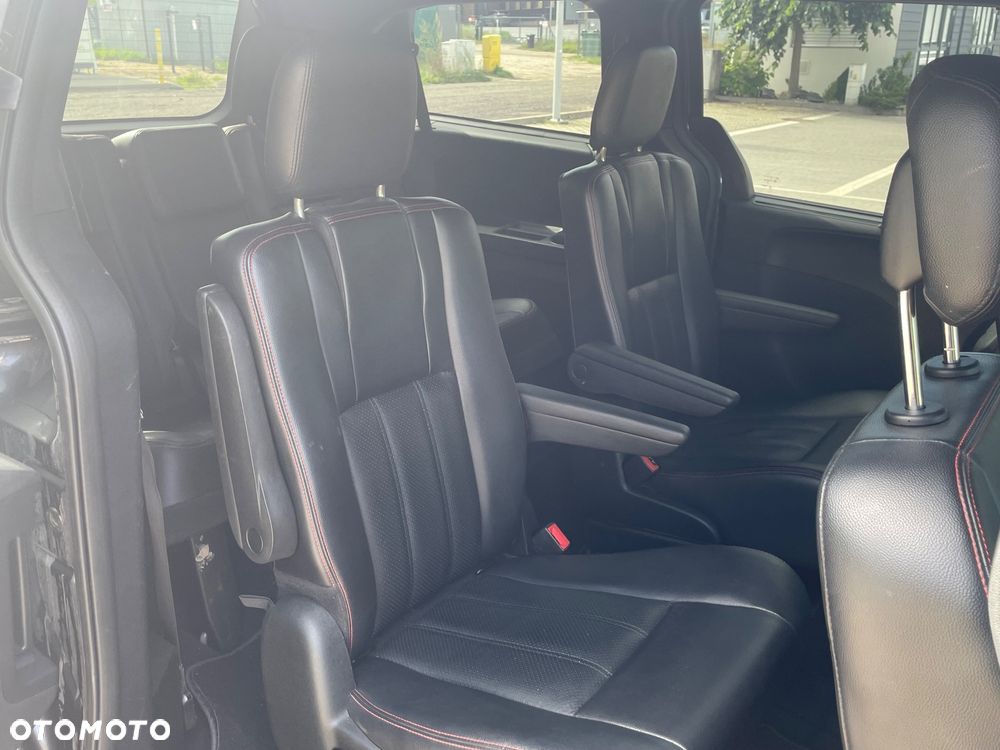 Dodge Grand Caravan 3.6 R/T - 6