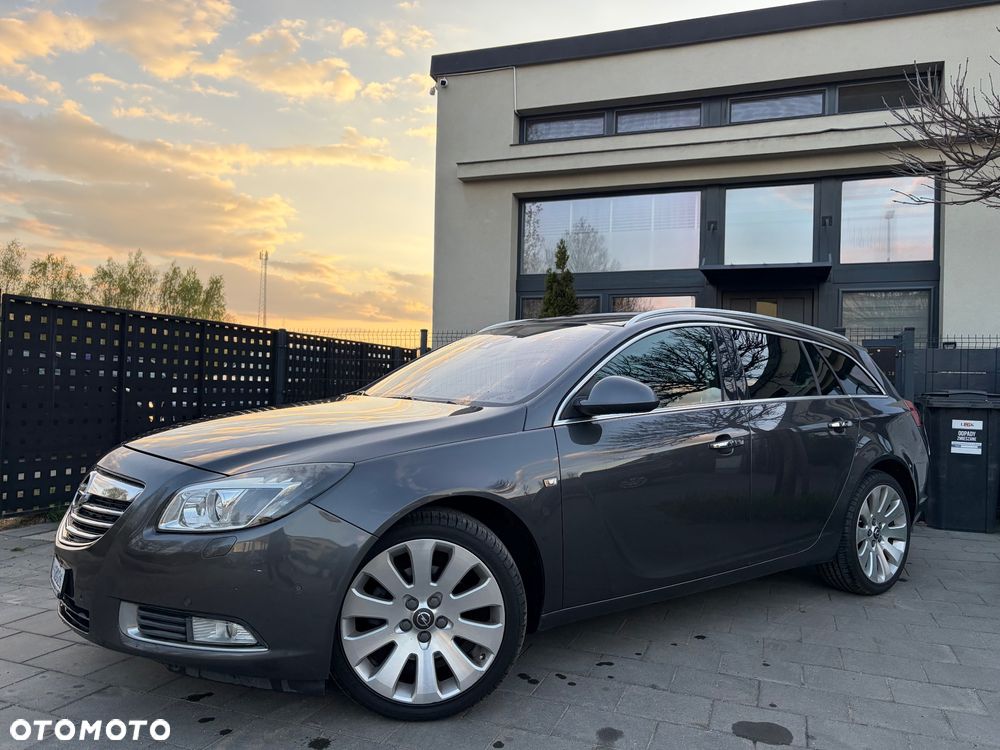 Opel Insignia 2.0 Turbo 4x4 Automatik Design Edition - 1