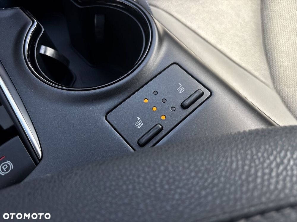 Toyota Camry 2.5 Hybrid Comfort CVT - 20