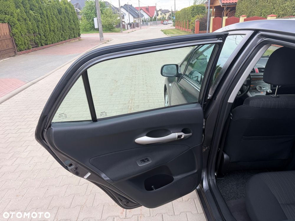Toyota Auris 1.33 VVT-i Edition - 22