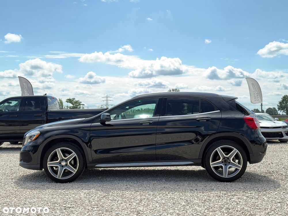 Mercedes-Benz GLA - 7