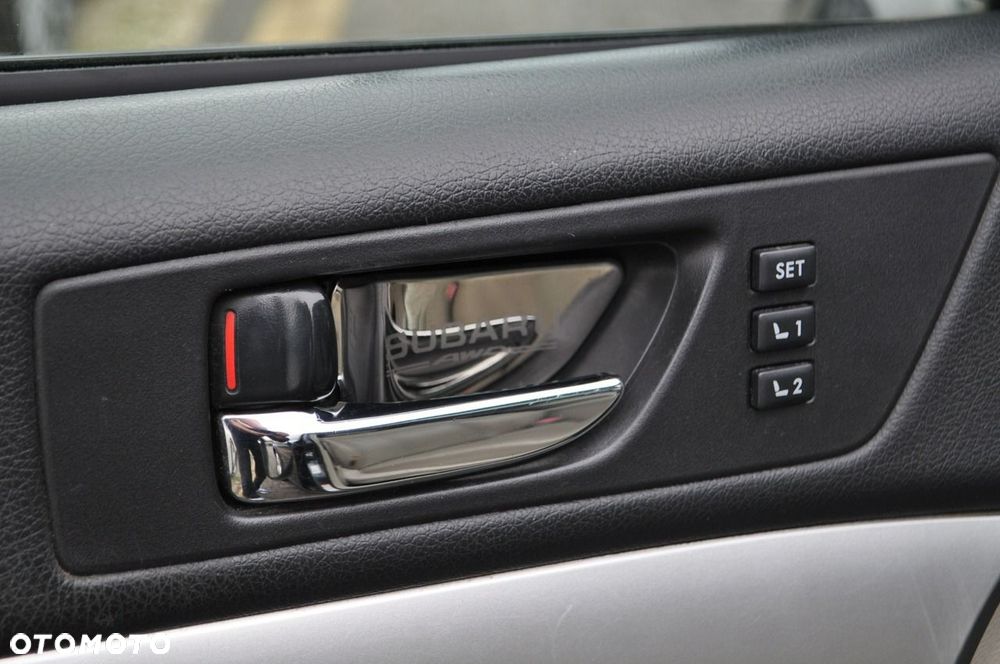 Subaru Outback 2.5i Comfort Navi AT - 16