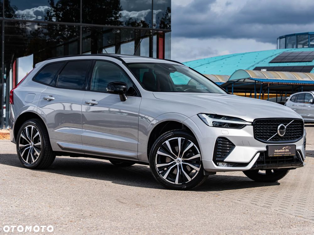 Volvo XC 60 B4 D Plus Dark - 9