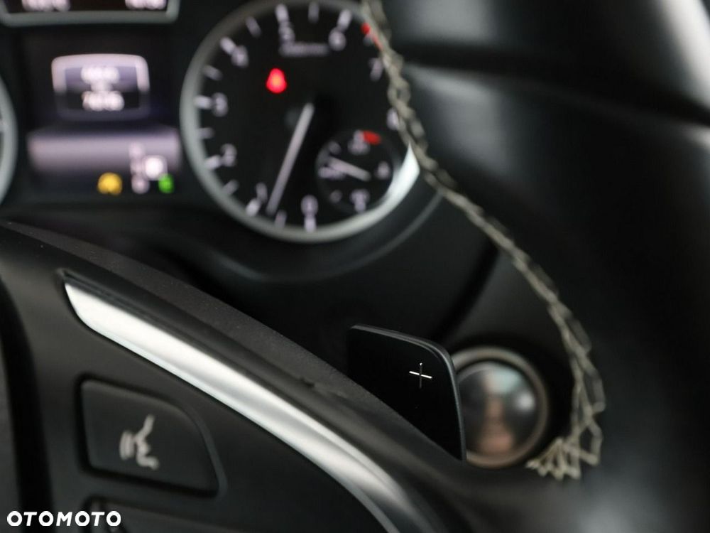 Infiniti QX30 2.0t DCT AWD Luxe Tech - 33