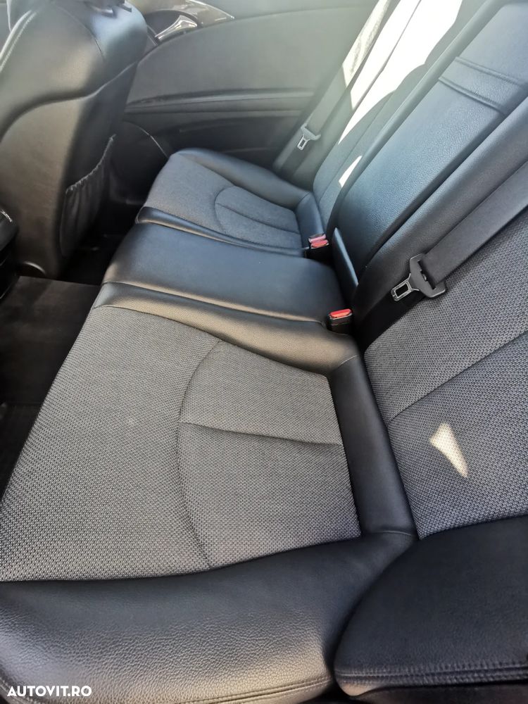 Mercedes-Benz E 320 CDI 4MATIC Automatik - 29