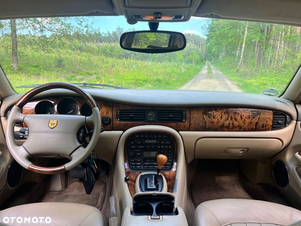 Jaguar XJ Sovereign 4.0 - 17