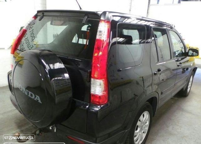 Honda CR-V Sport 2.2 CDTI de 2005 disponível para peças - 3