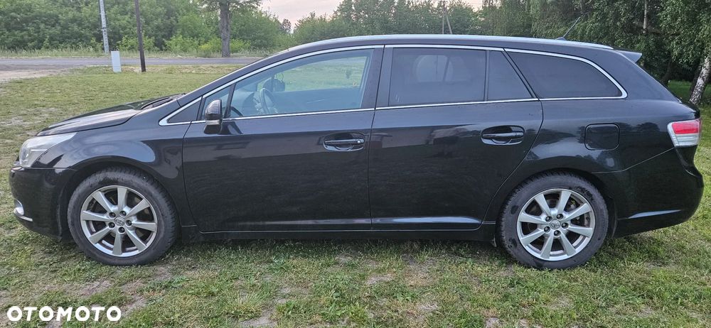 Toyota Avensis - 5
