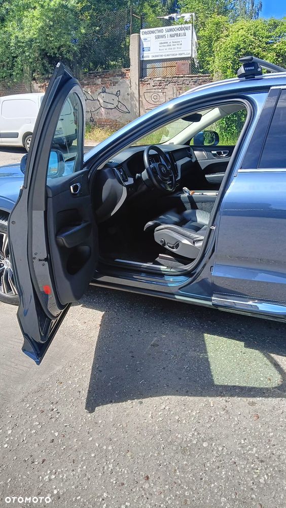 Volvo XC 60 B4 B Essential - 3