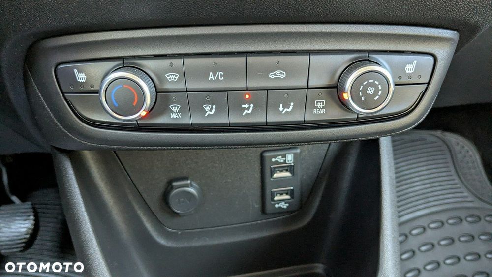 Opel Crossland X - 25