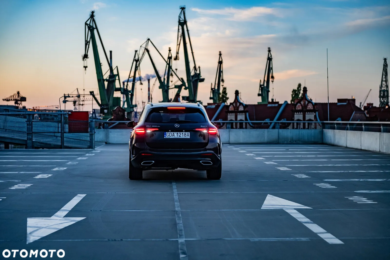 Mercedes-Benz GLC 300 de 4-Matic AMG Line - 13