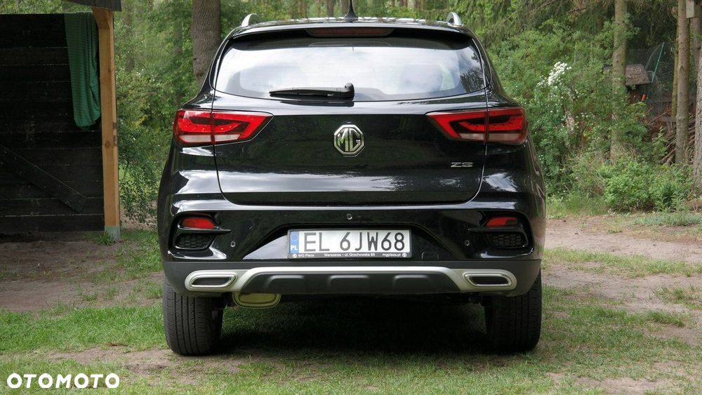 MG ZS - 29