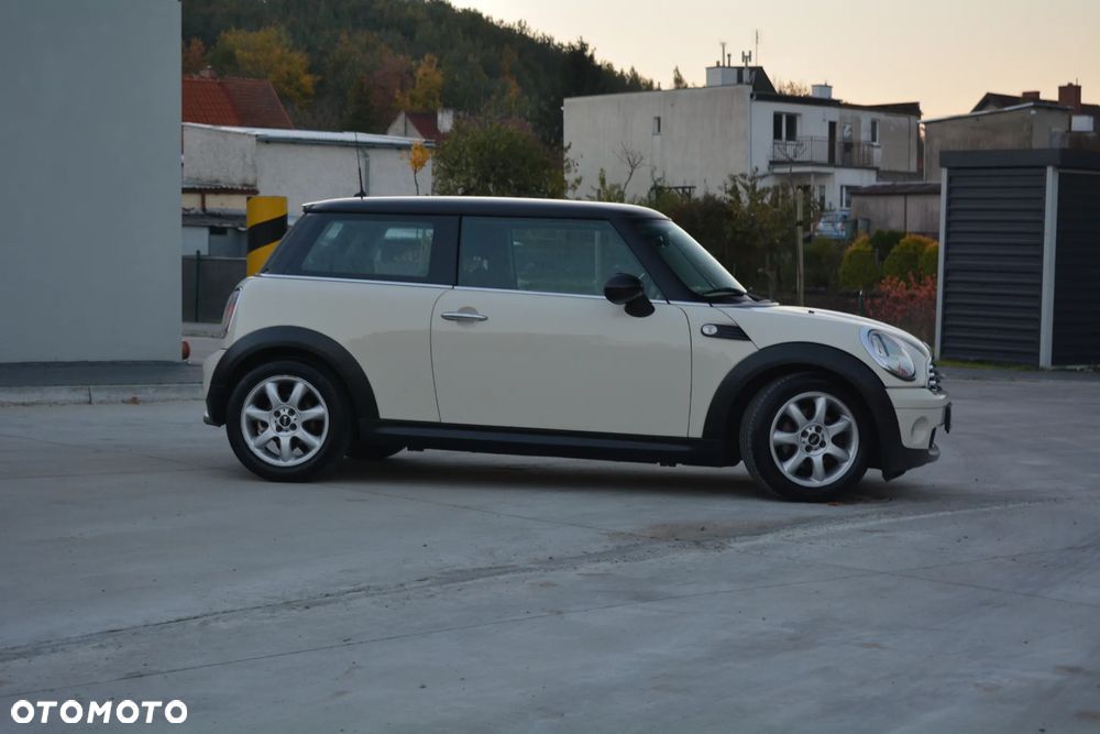 MINI Cooper Standard - 6