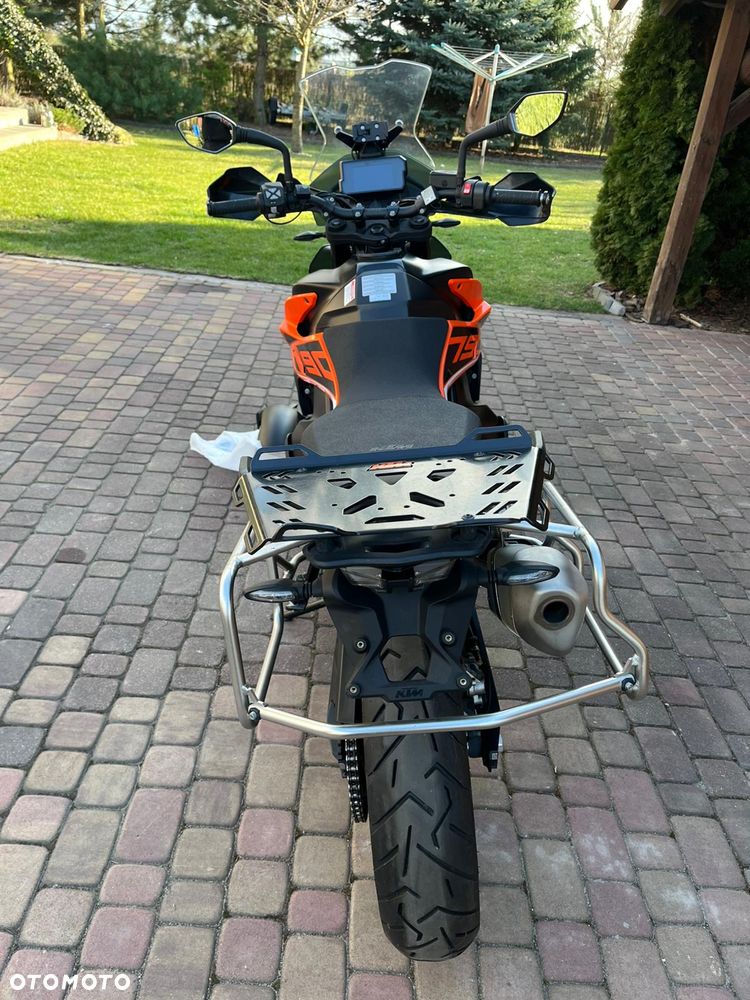 KTM Adventure - 11