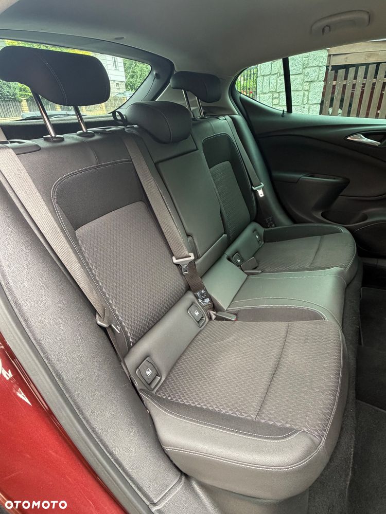Opel Astra 1.4 Turbo Dynamic - 21